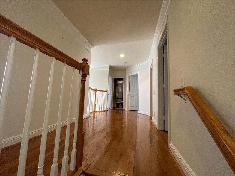 Building Photo - 10225 NW 60th Pl