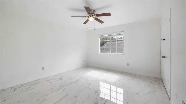 Building Photo - 7843 St Andrews Cir