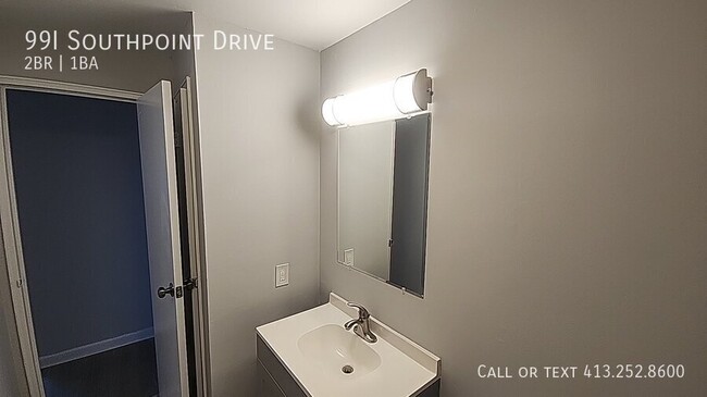 Building Photo - 99 Southpoint Dr