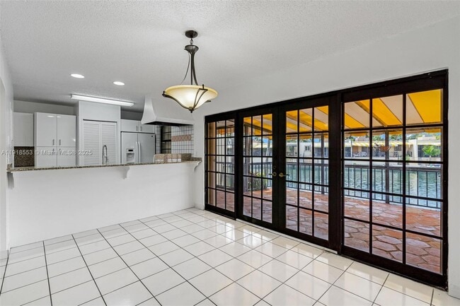 Building Photo - 7003 Crown Gate Ct