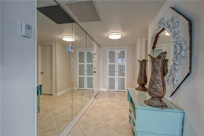 Building Photo - 1360 S Ocean Blvd
