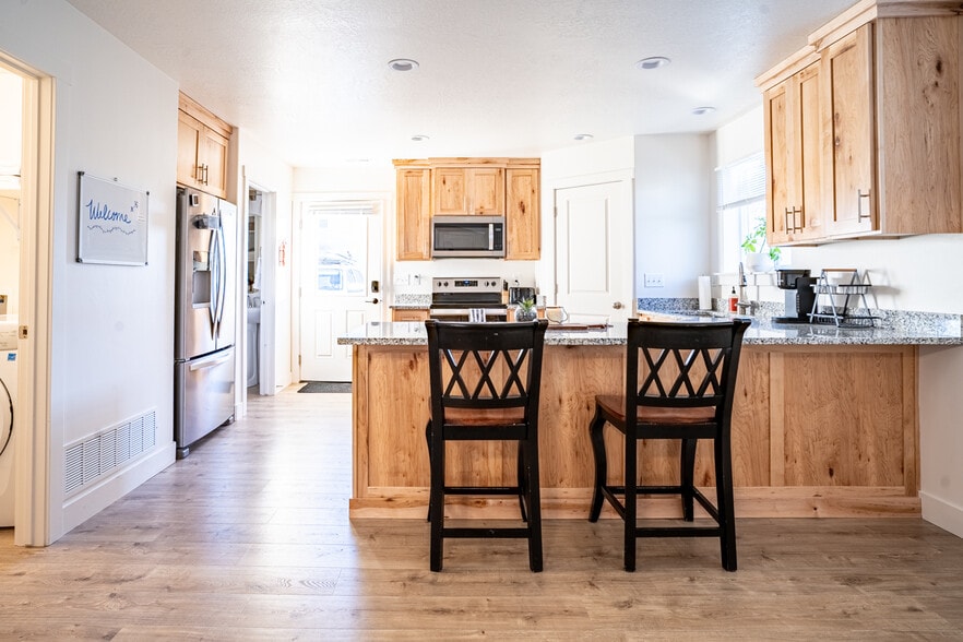 Building Photo - 355 N 2650 W