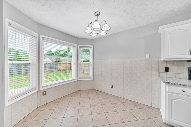 Building Photo - 825 Chatham Park Dr SW