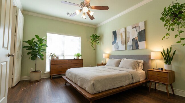 Building Photo - 1314 Sherwood Springs Ln