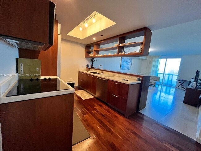 Building Photo - 50 Biscayne Blvd