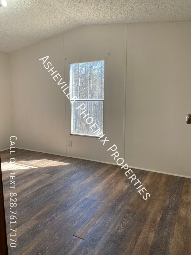 Building Photo - 35 Albert Warren Rd