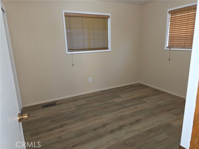 Building Photo - 474 Delle Dr
