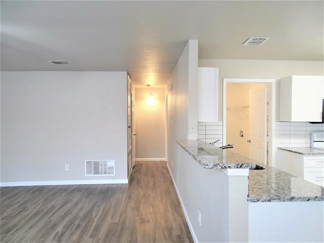 Building Photo - 2809 Briargrove Ln