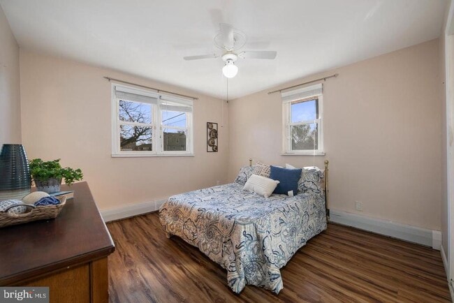 Building Photo - 8402 Holman Ave