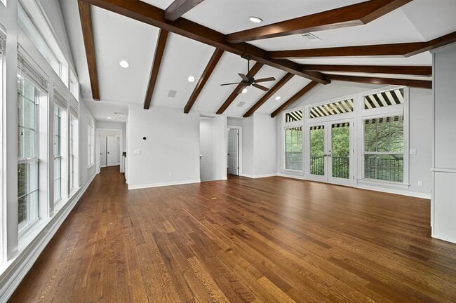 Building Photo - 2704 Regents Park