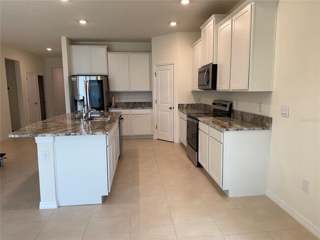 Building Photo - 7383 Steer Blade Dr