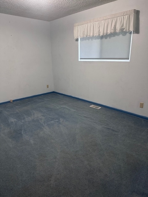 Building Photo - 242 700 W