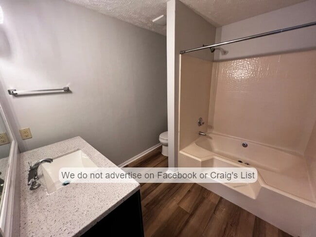 Building Photo - Briarcliffe- Tryon Drive