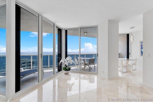 Building Photo - 3200 N Ocean Blvd