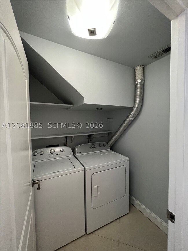 Building Photo - 14245 SW 57th Ln