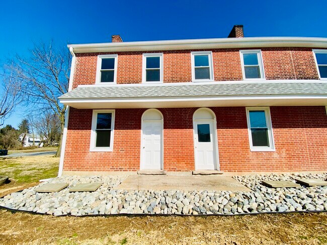 Primary Photo - 189 New Garden Rd