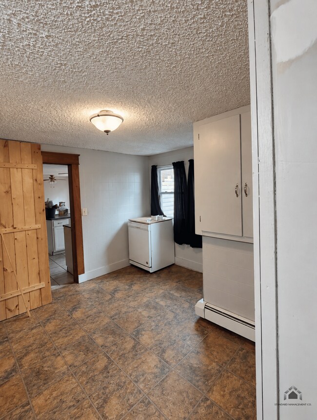 Building Photo - 4 Oakhill Terrace