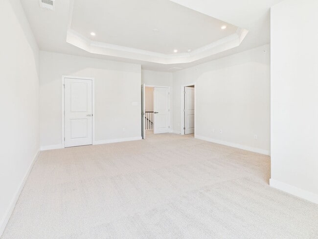 Building Photo - 2802 Calgary Ln