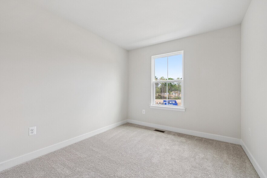 Building Photo - 473 Wild Poppy Dr