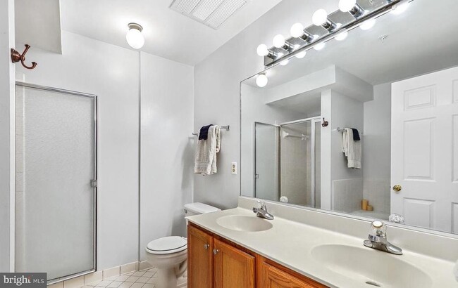 Building Photo - 6809 Stone Maple Terrace