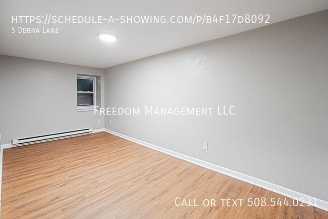 Building Photo - 5 Debra Ln