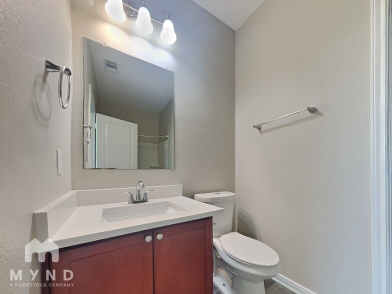 Building Photo - 6607 Dayridge Ln