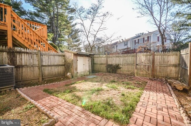 Building Photo - 8 Hines Ct