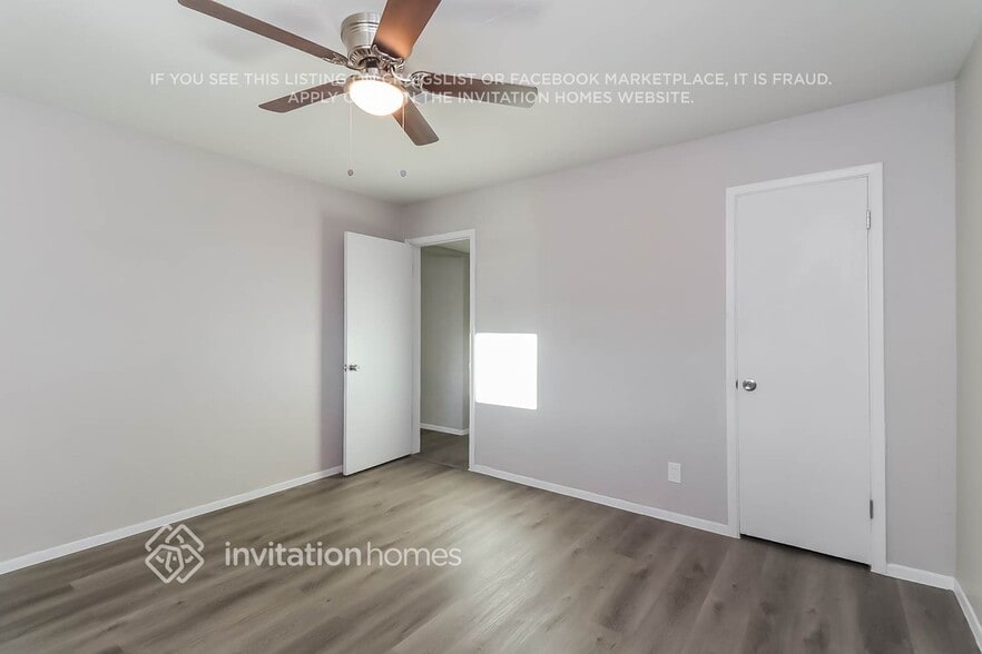 Building Photo - 811 E Alice Ave