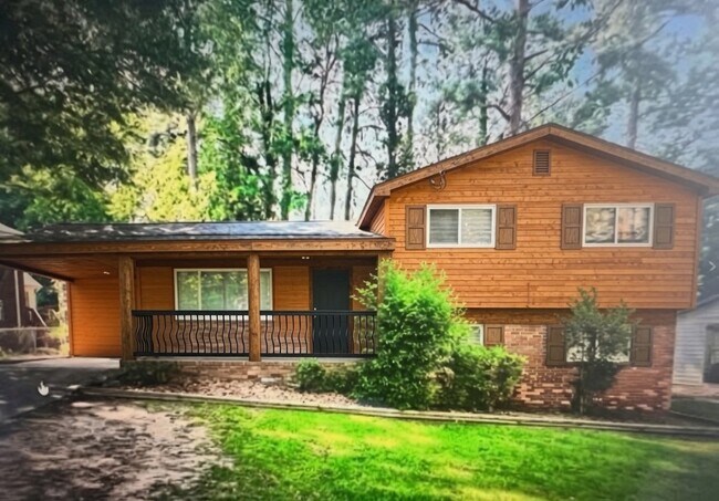 Building Photo - 3238 Amhurst Dr NW