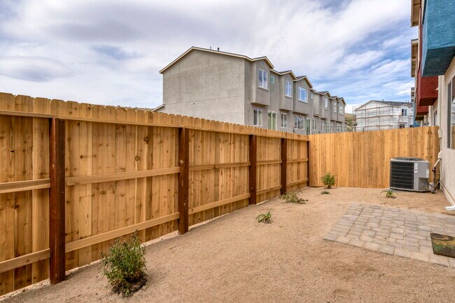 Building Photo - 4920 little rock Way