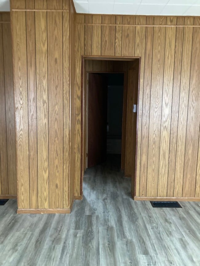 Building Photo - Charming 3 bedroom 1 bath