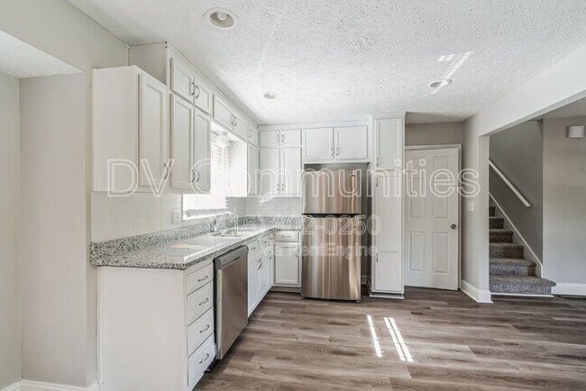 Building Photo - 4780 Bell Cir SE