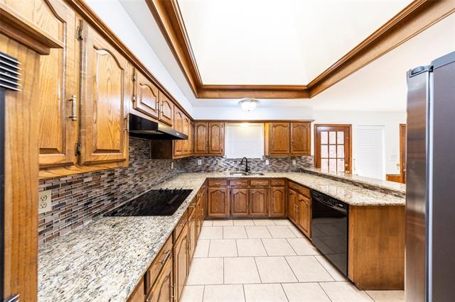 Building Photo - 1400 Sacramento Terrace