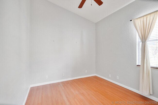 Building Photo - 6020 Spring Lake Terrace