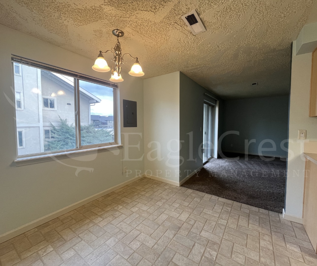 Building Photo - Availability at the Vineyards! 2 Bedroom 2 Bath ~ 2nd Floor Apartment **$200.00 Off 2nd Months Re...