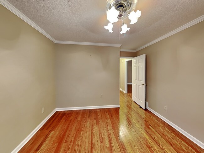 Building Photo - 2966 Woodland Ash Cove