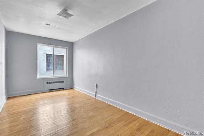 Building Photo - 17701 Manderson Rd