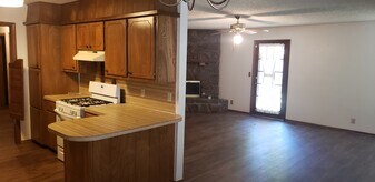 Building Photo - 2928 S 125th E Ave