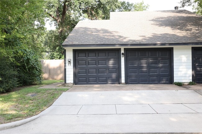 Primary Photo - 1508 Early Ln