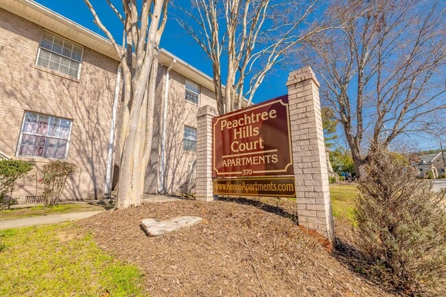 Building Photo - Peachtree Hills Court, 2-bedroom Atlanta a...