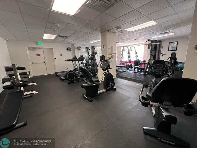 Building Photo - 3500 Galt Ocean Dr