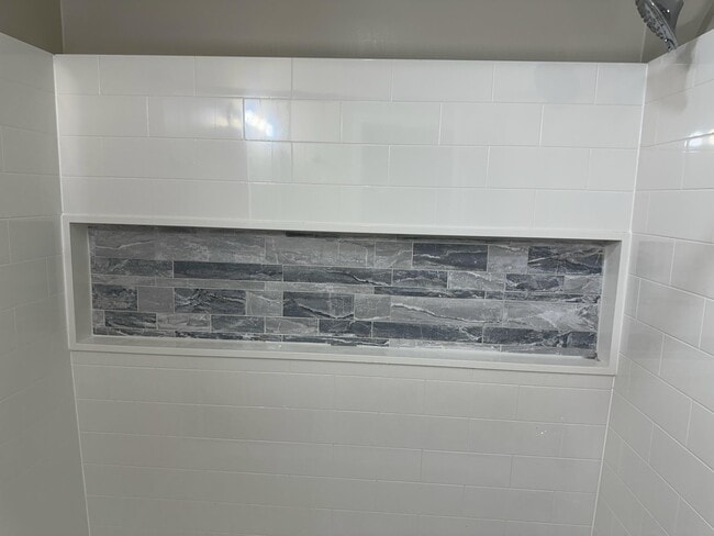 Building Photo - 7806 Barkwood Dr