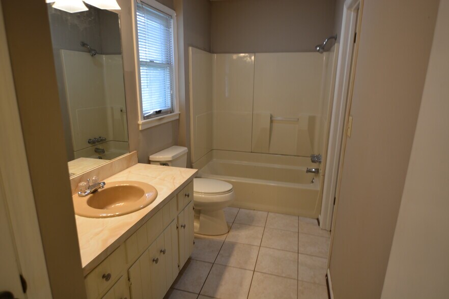 Building Photo - 2410 Basin Drive