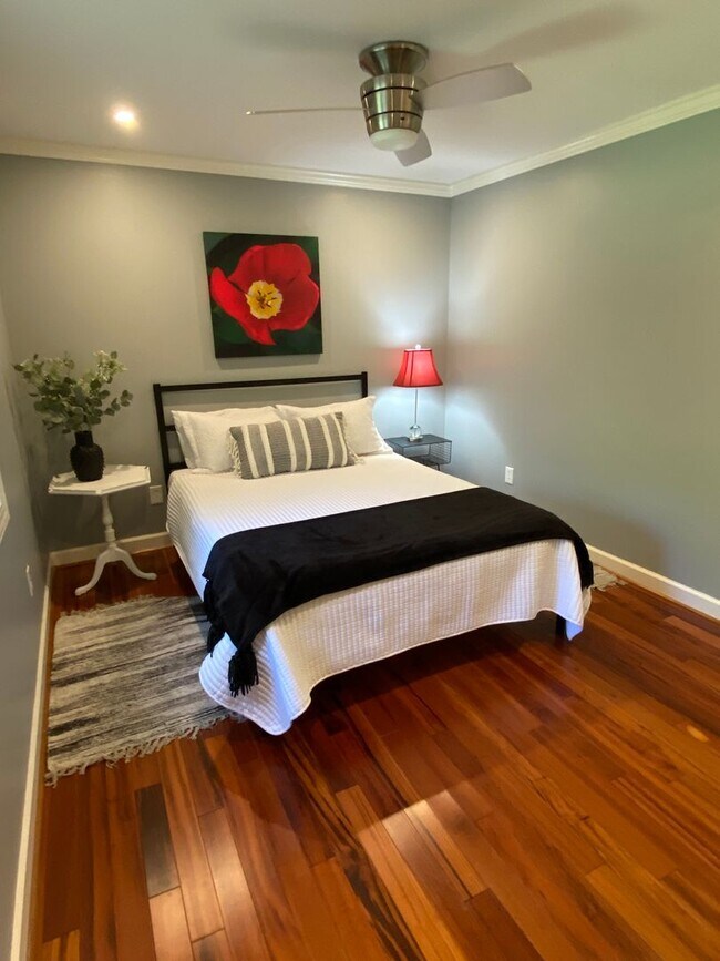 Building Photo - Gated Fairfield Harbour Home + Utilities + Wi-Fi Included