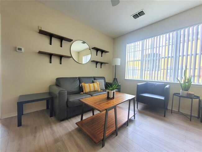 Building Photo - 8137 Claire Ann Dr