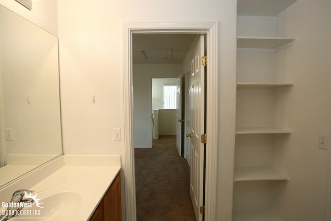 Building Photo - Charming 3Bdm 2.5Ba Two-Story Home in the ...