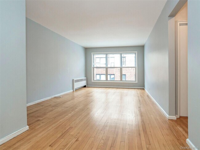 Building Photo - 15 Quinby Ave