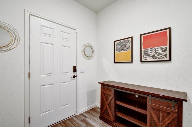 Building Photo - 414 Plateau St