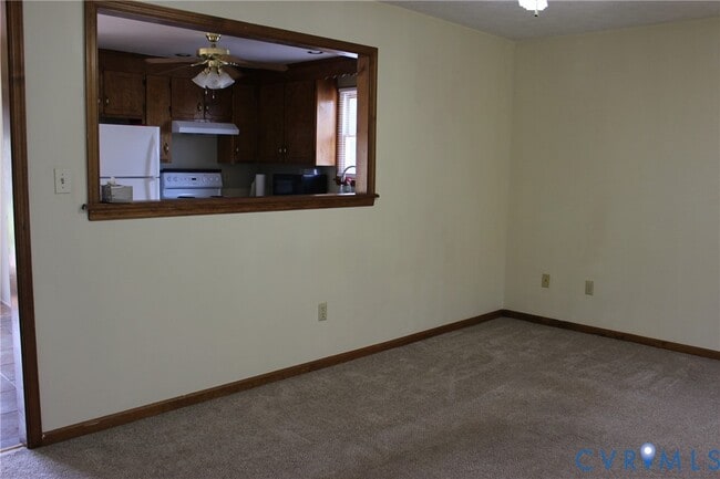Building Photo - 4019 Shallowood Dr