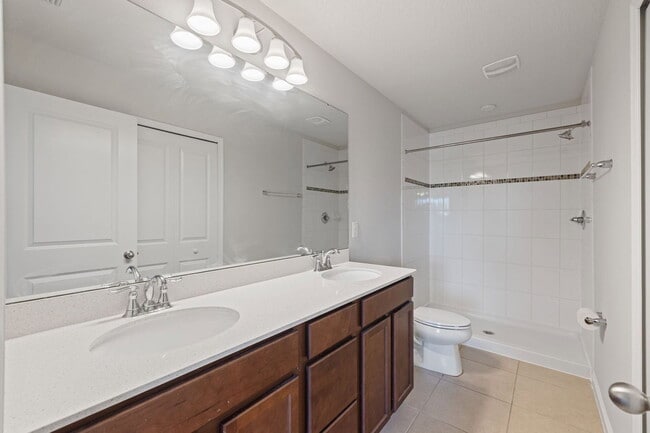 Building Photo - 10705 Verawood Dr